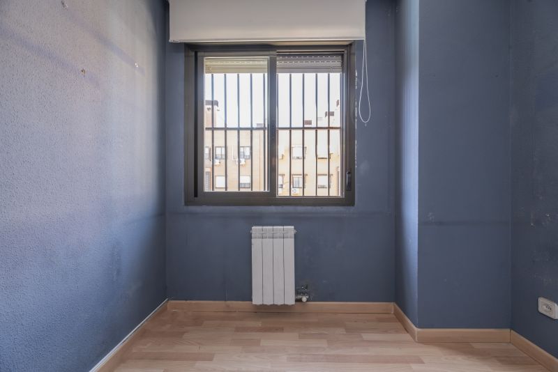 Metal Window Installation